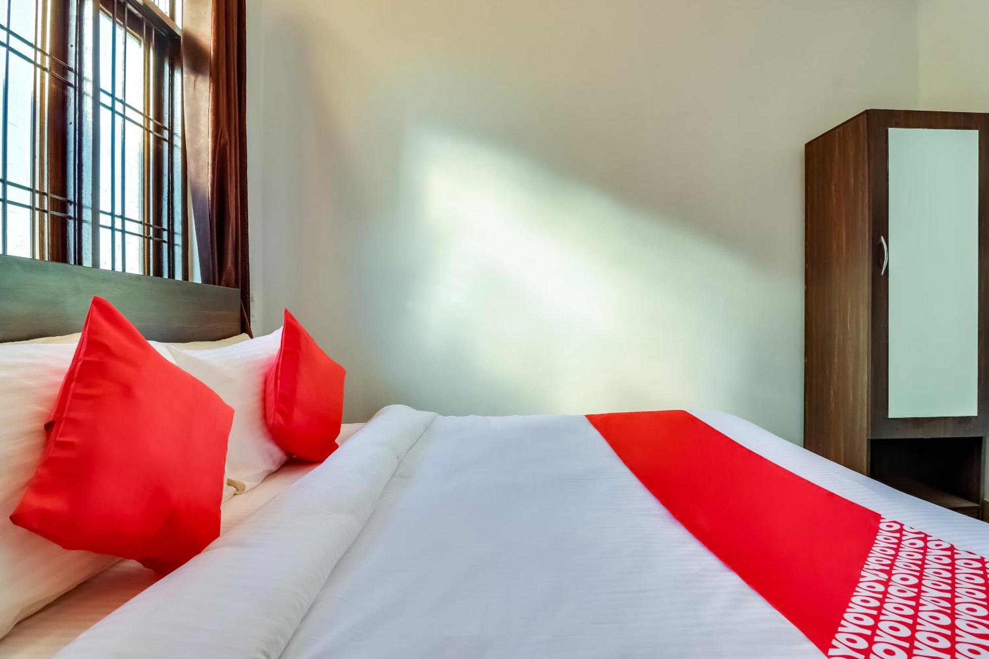 Hotel O The Velvet Chinhat Tiraha エクステリア 写真