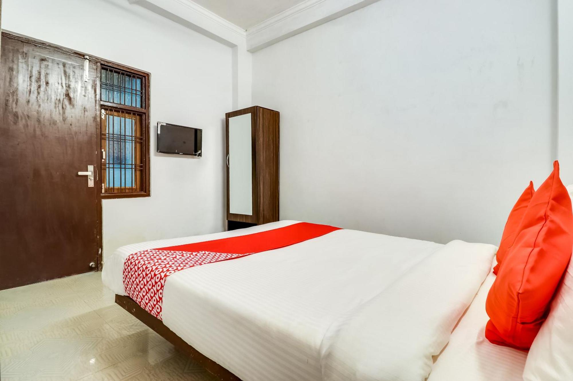 Hotel O The Velvet Chinhat Tiraha エクステリア 写真